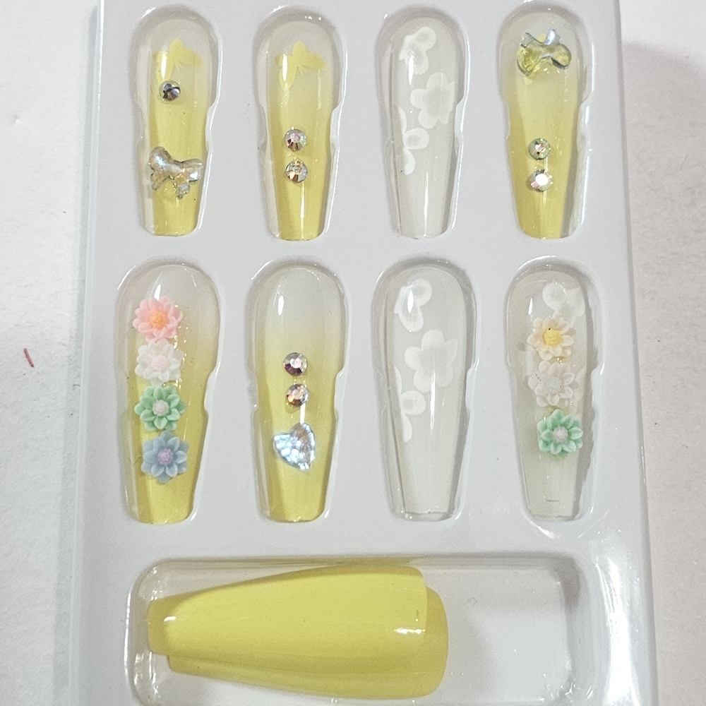 Handmade 3D Floral & Crystal Yellow Ombre Coffin Press-On Nails - 12pc Set New - Picture 2 of 7